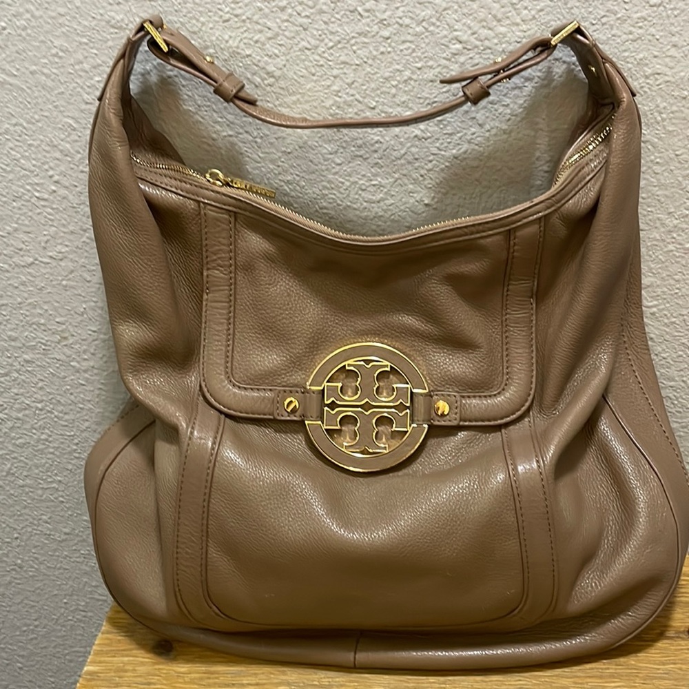 Tory Burch Amanda Hobo Bag